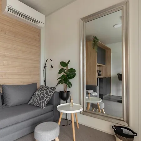Apartma Lema *